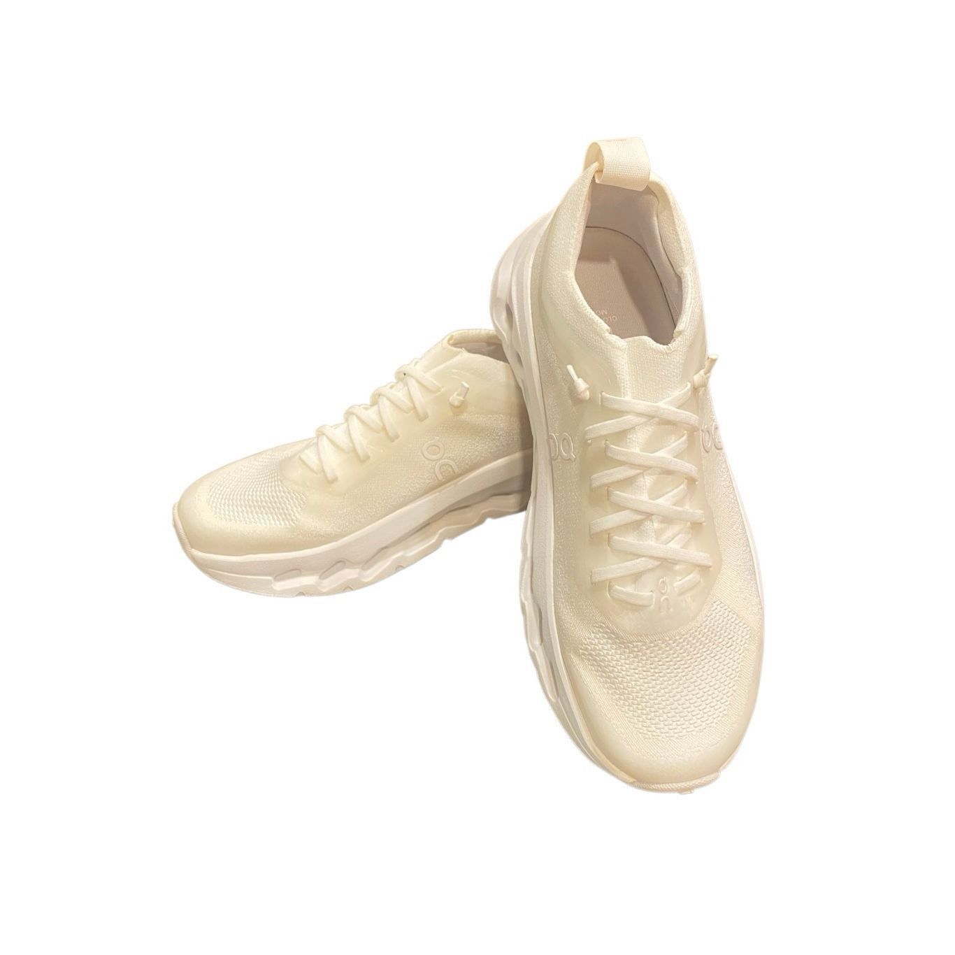 On ON X Zendaya Cloudtilt Moon Sneaker in White Size 5 NIB Size US 5 / IT 35 - 3 Thumbnail