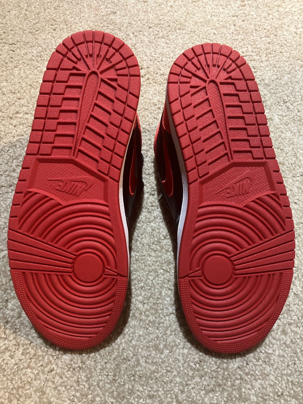Jordan Brand × Nike Jordan 1 Satin Bread Size 10.5 Men’s Size US 10.5 / EU 43-44 - 4 Thumbnail