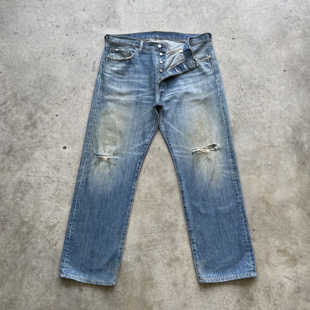 Levi's Vintage Clothing W37 Vintage Levi’s 501 Distressed MudWash Jeans Faded Pants Size US 37 - 1 Thumbnail