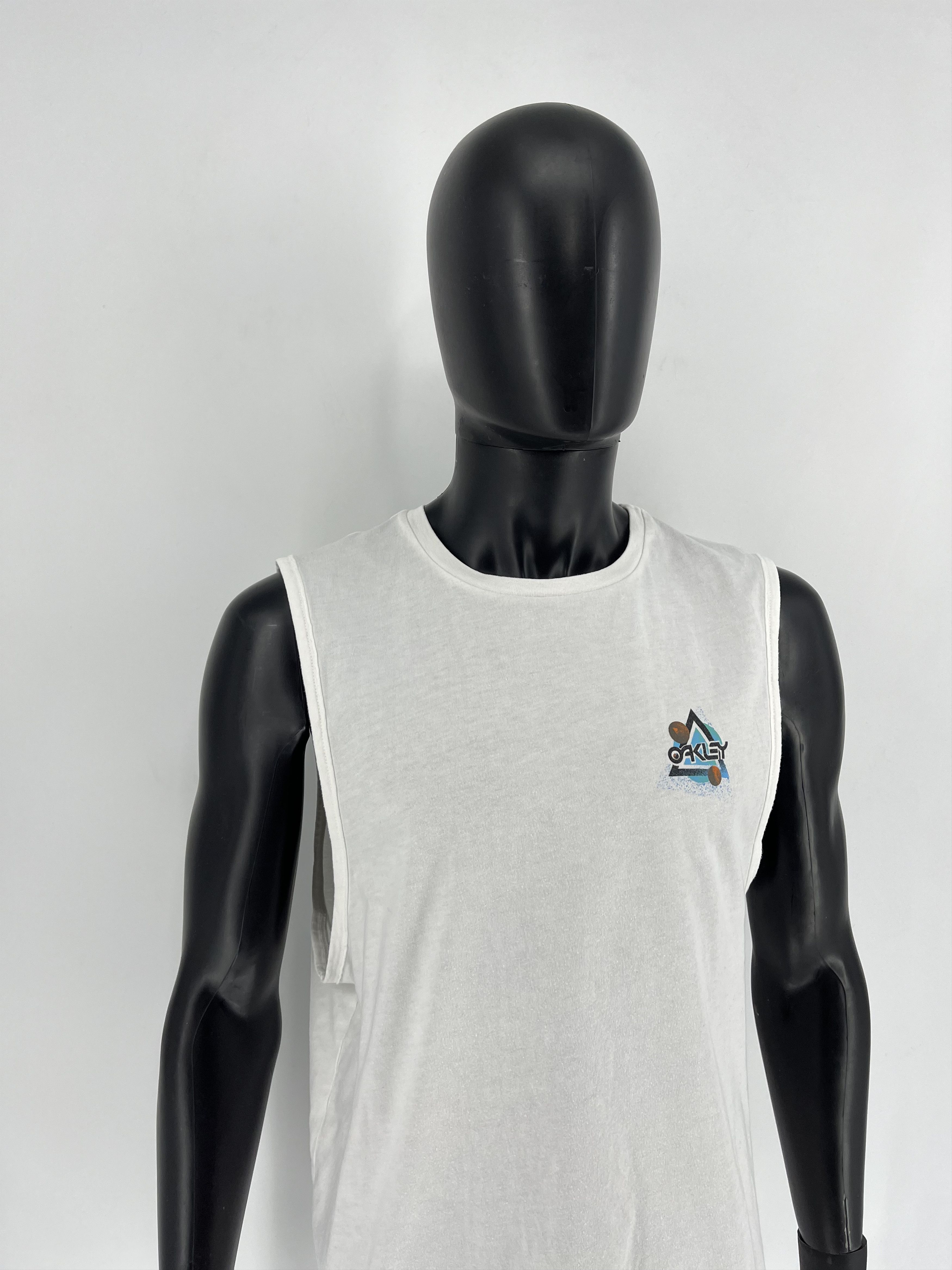 Oakley × Vintage Oakley Vintage T Shirt Big Reflective Center Logo Size Size US M / EU 48-50 / 2 - 4 Thumbnail
