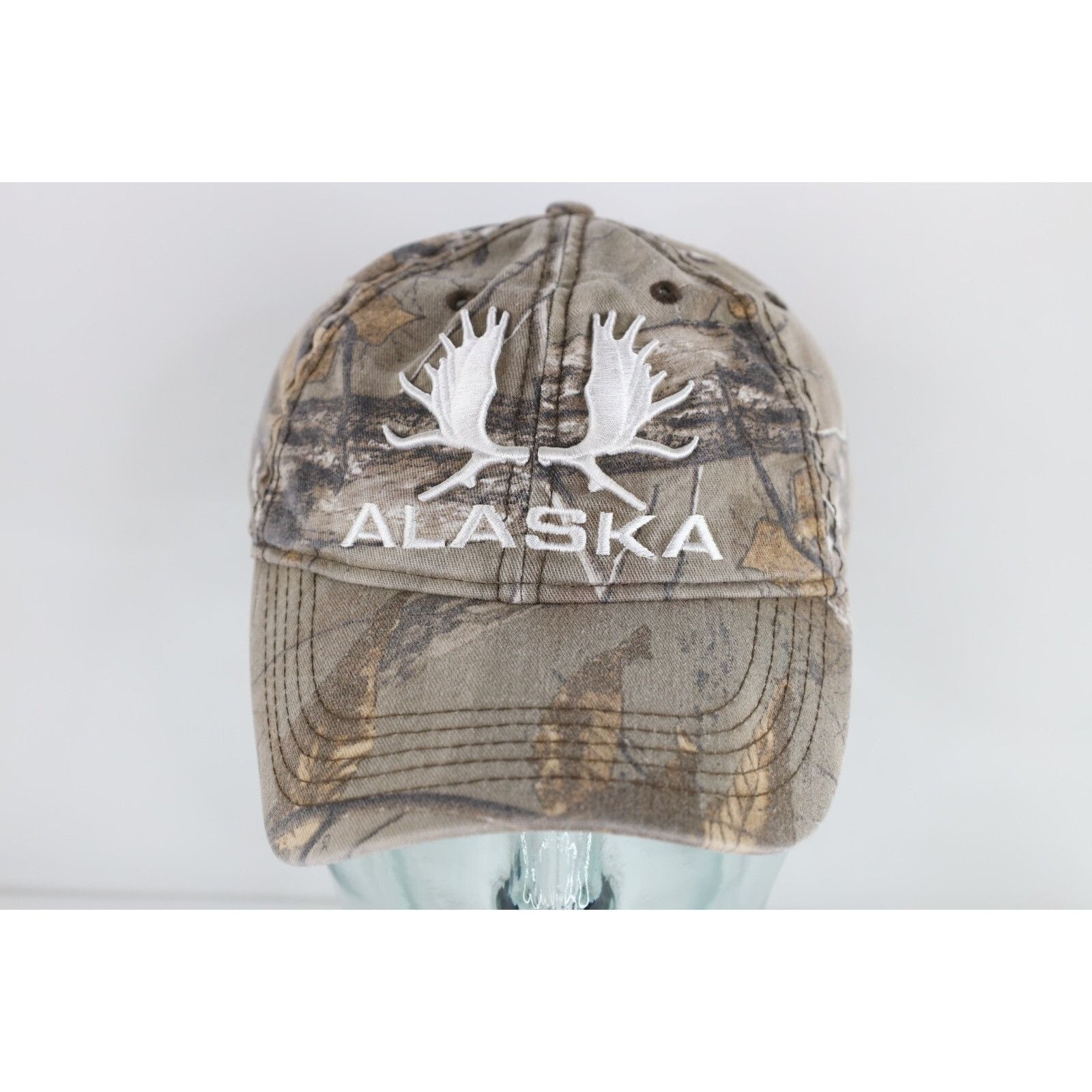 Vintage Vintage 90s Y2K Streetwear Spell Out Camouflage Alaska Hat Size ONE SIZE - 1 Thumbnail