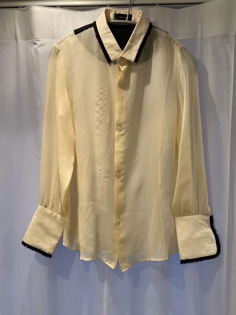 Undercover UNDERCOVER size 3 Gold button crepe silk shirt 2505-Nextar Size M / US 6-8 / IT 42-44 - 1 Thumbnail