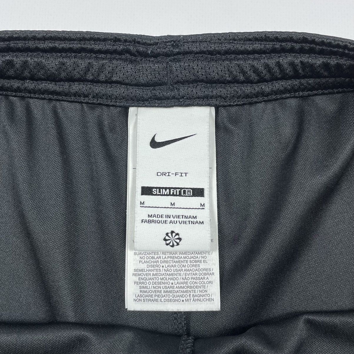 Nike Nike dri-fit Shorts Swoosh Size US 34 / EU 50 - 7 Thumbnail