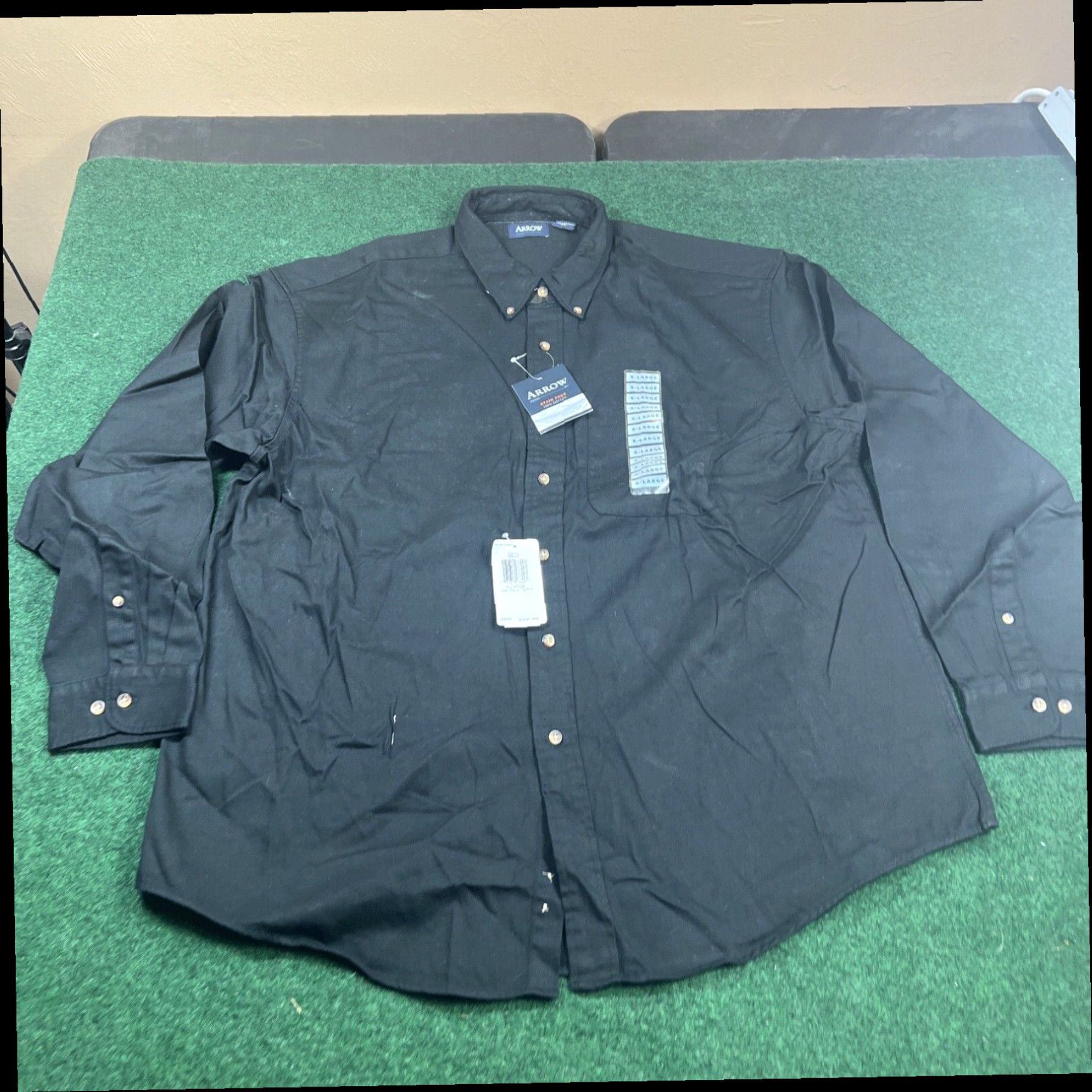 Arrow ARROW Stain FREE Men's Shirt Size XL Solid Black Front Pocket Long Sleeve New Size US XL / EU 56 / 4 - 1 Thumbnail