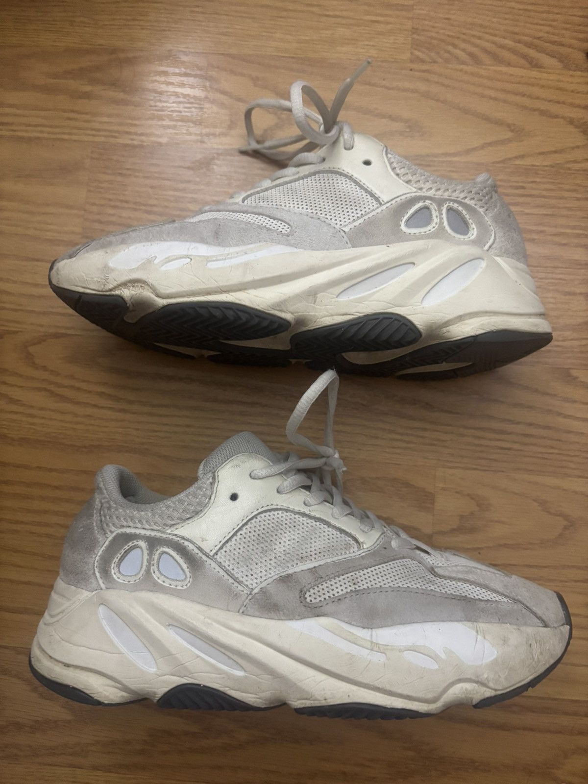 Yeezy Yeezy Boost 700 Analog Size US 6 / EU 39 - 4 Thumbnail