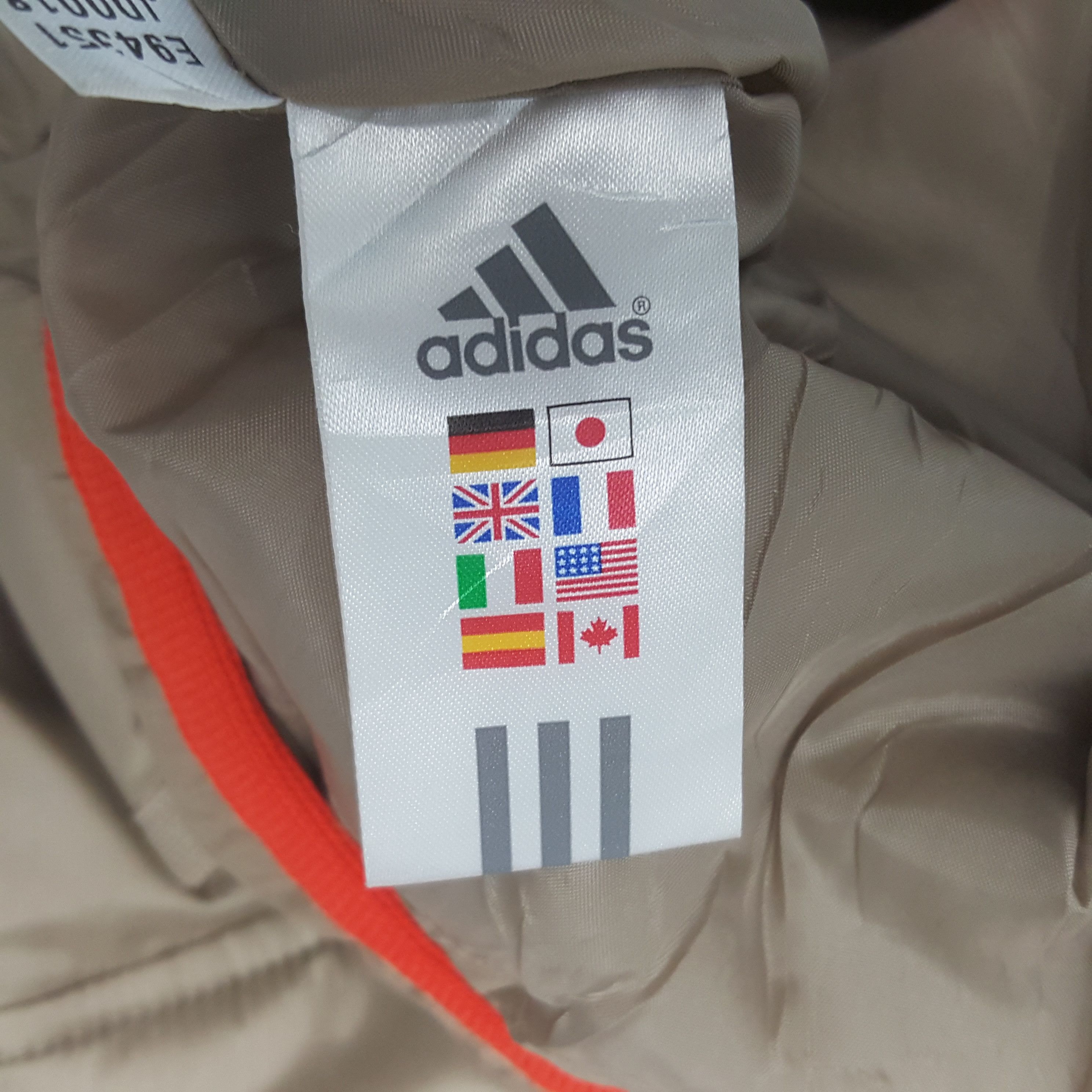 Adidas × Japanese Brand × Vintage Vintage Adidas X Yohji Yamamoto Custom Puffer Jacket C278N18 Size US L / EU 52-54 / 3 - 9 Thumbnail