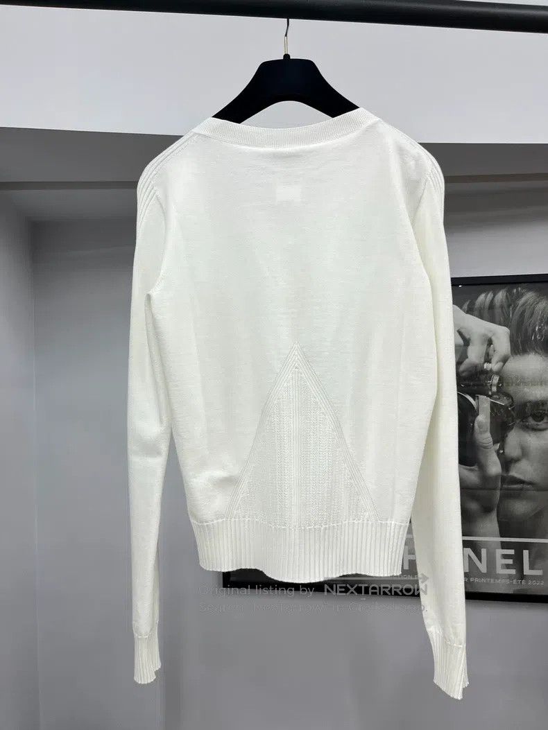 Chanel Chanel 24B white hollow knitted cardigan coat Size XS / US 0-2 / IT 36-38 - 3 Thumbnail