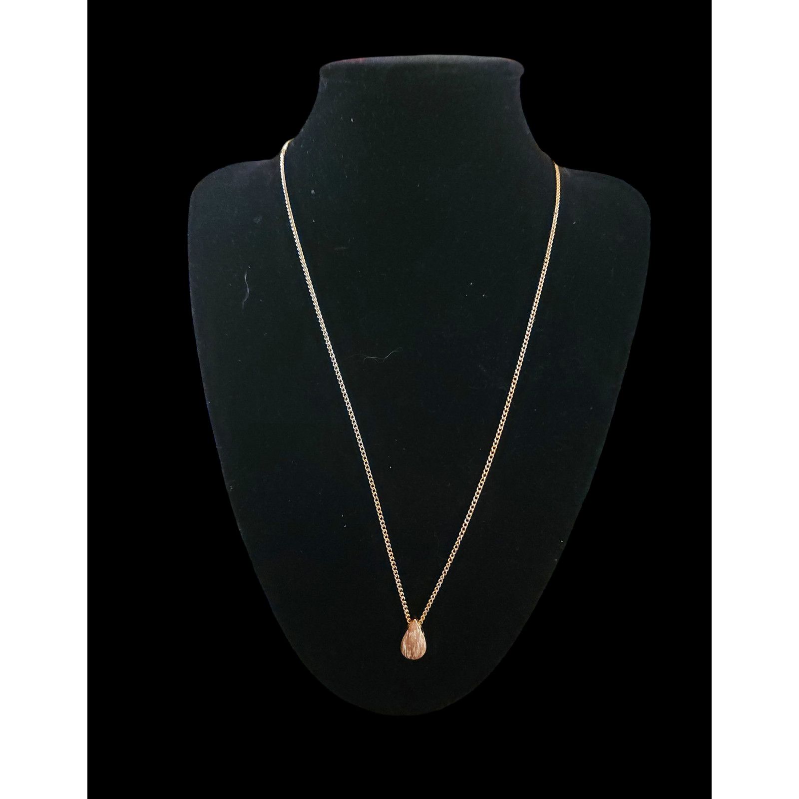 Avon Celli Signed Avon tear drop necklace. Size ONE SIZE - 2 Thumbnail