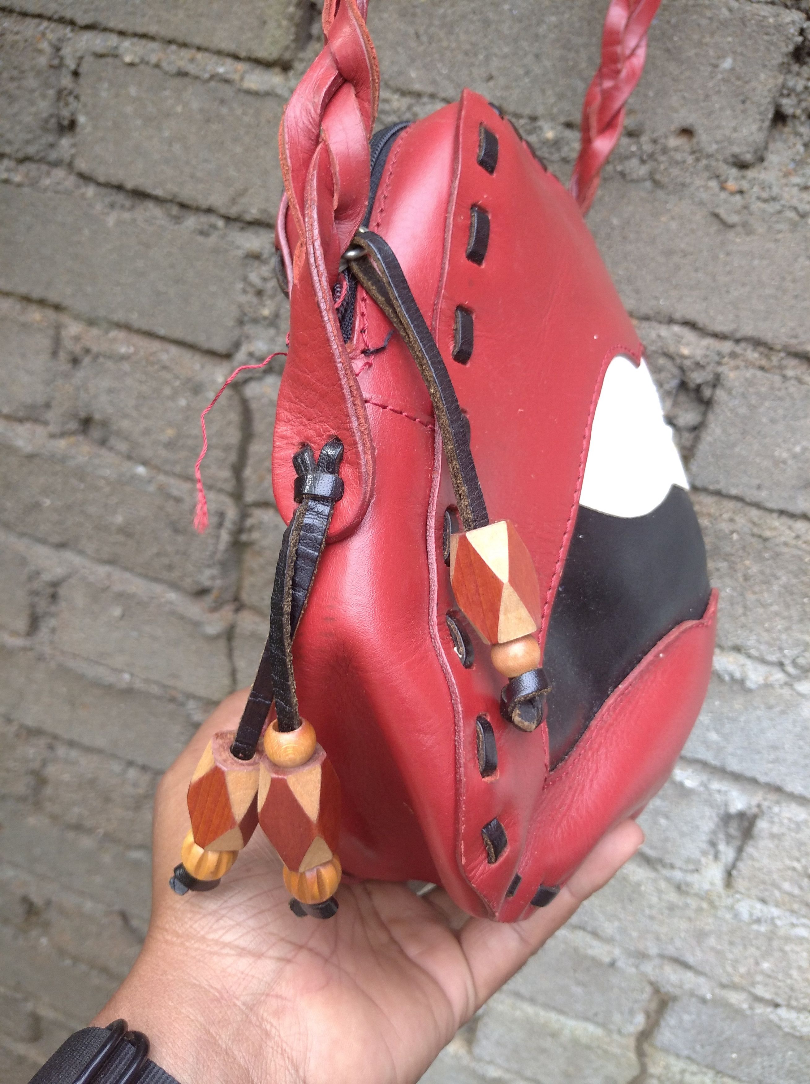 Leather Vintage leather sling bag handmade Size ONE SIZE - 3 Thumbnail