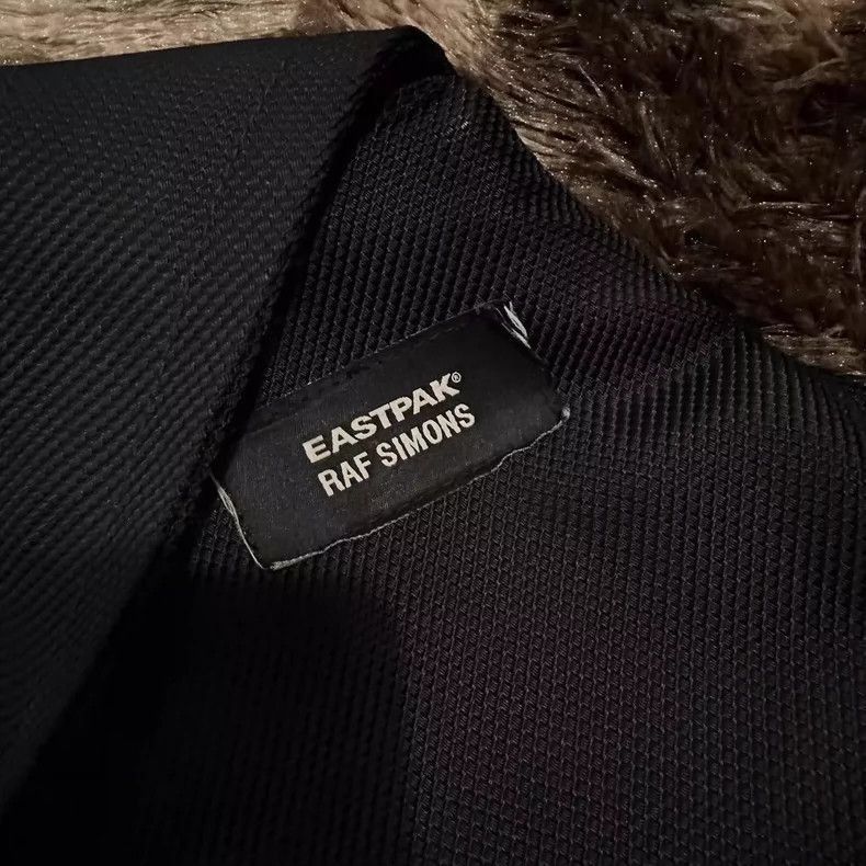 Raf Simons Raf Simons Liulangbao-2505 Size ONE SIZE - 3 Thumbnail