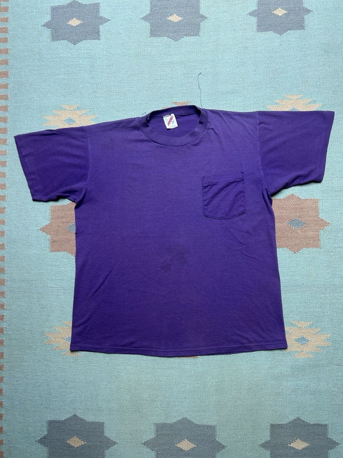 Vintage 80s pocket t shirt blank plum jerzees single stitch soft L Size US L / EU 52-54 / 3 - 1 Thumbnail