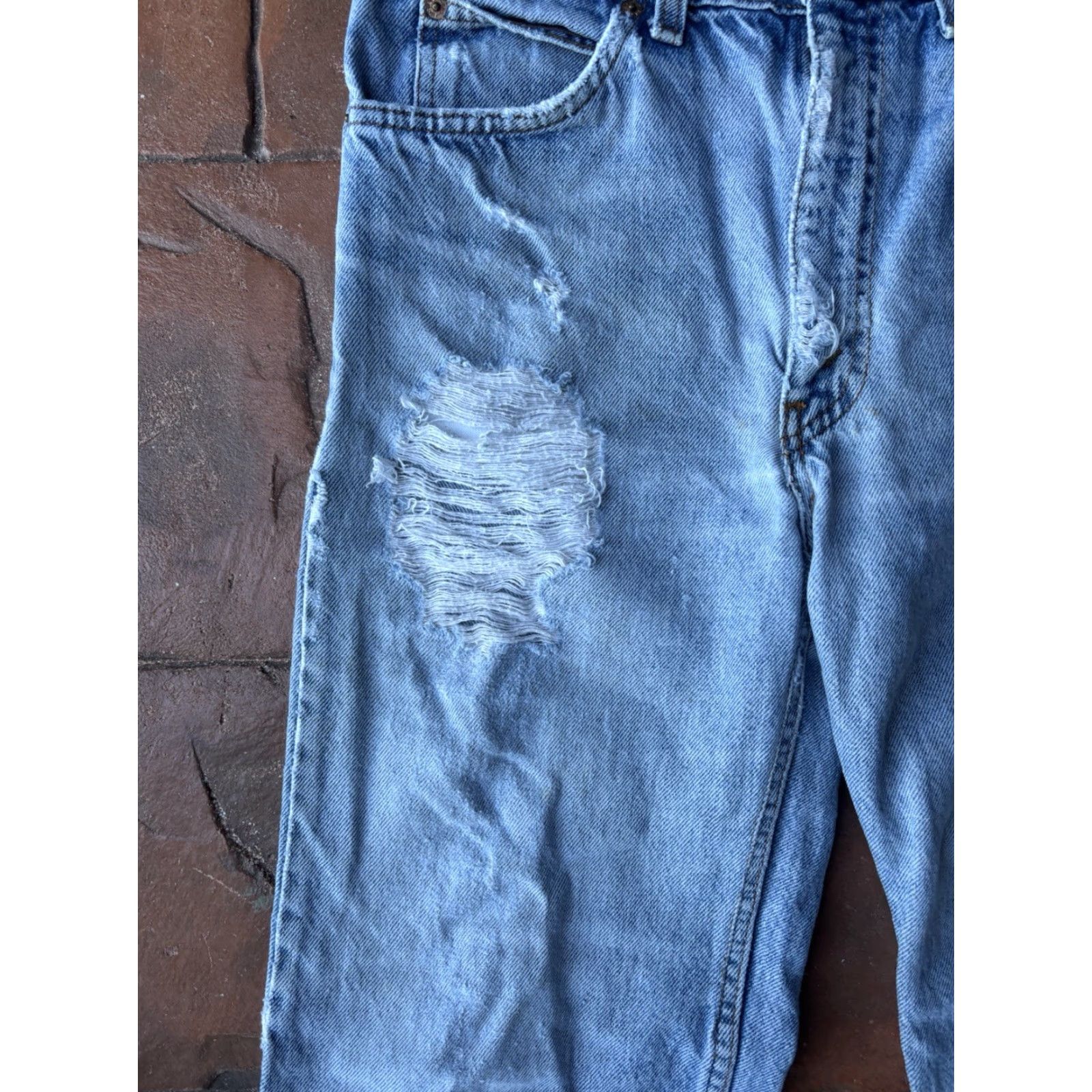 Levi's VINTAGE Levi's 505 Jeans Men Regular 33x32 Light Blue 90s Grunge USA Made Denim 5-Pocket Design Size US 33 - 6 Thumbnail
