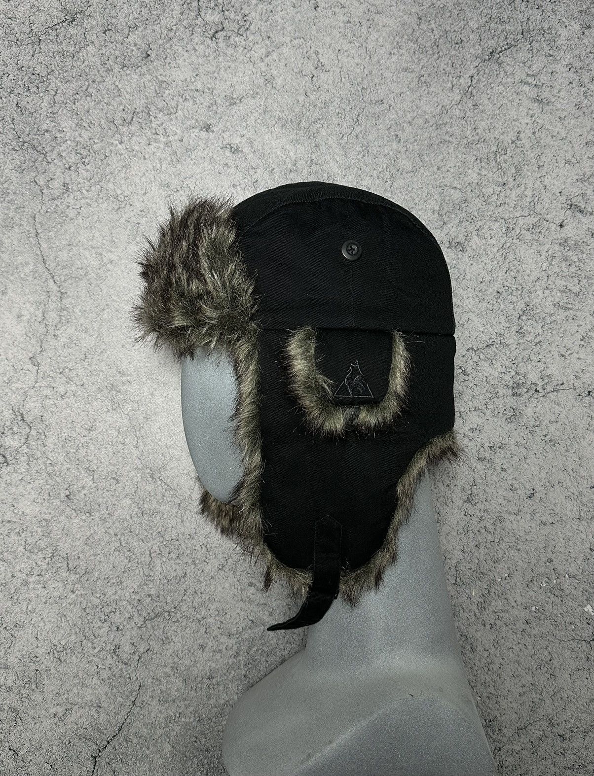 Le Coq Sportif Le Coq Sportif Y2K Fuzzy Ushanka Beanie Hat Mohair Faux Fur Size ONE SIZE - 1 Thumbnail