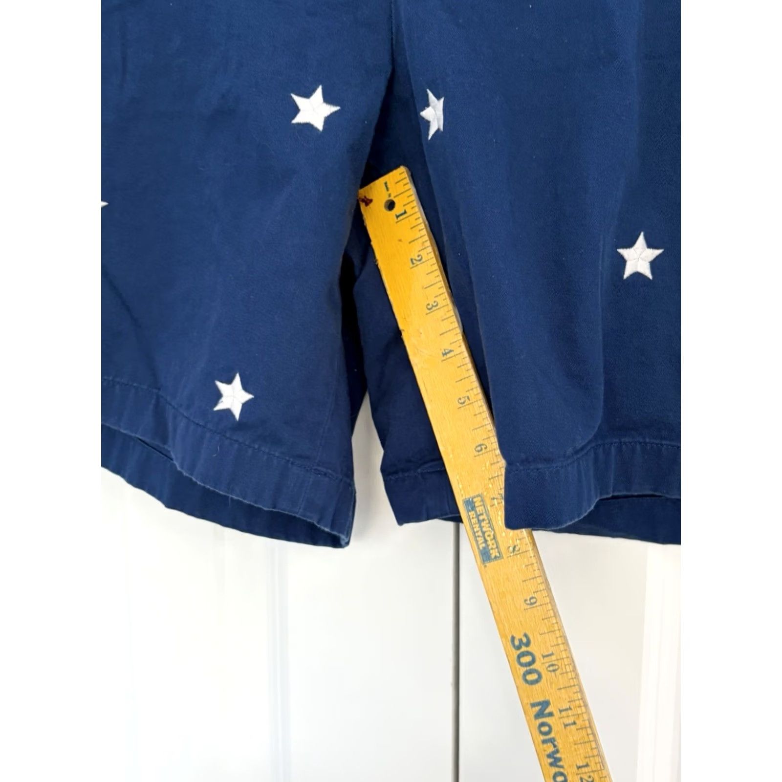 Southern Tide Southern Tide Shorts Mens Blue Chino 8” Stretch Stars Spangled America sz 42 Size US 42 / EU 58 - 2 Thumbnail