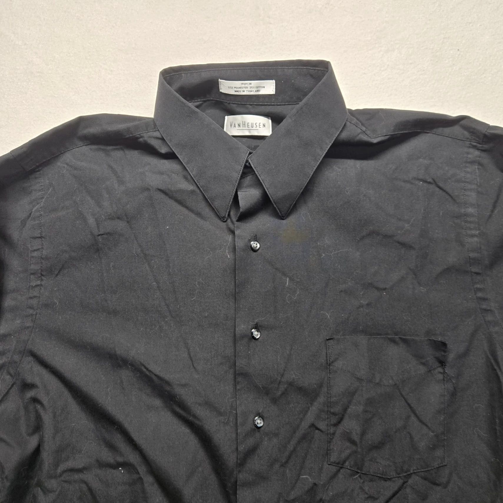 Van Heusen Van Heusen Shirt Mens 16 34/35 Black Solid Poplin Button Up Long Sleeve Casual Size US L / EU 52-54 / 3 - 2 Thumbnail