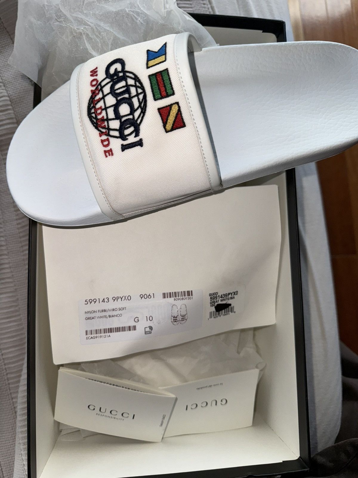 Gucci Worldwide Flag Slides