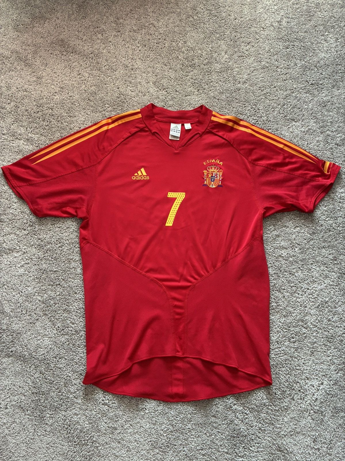 Adidas 2004 Spain Home Jersey Size US L / EU 52-54 / 3 - 1 Thumbnail