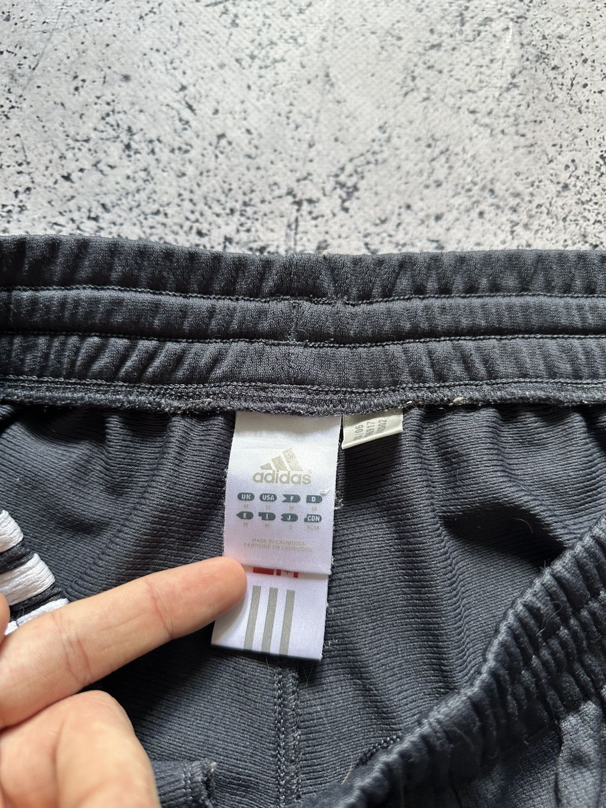 Adidas × Vintage Vintage Adidas Track Pants Sweatpants Baggy Fit Mini Logo Size US 32 / EU 48 - 4 Thumbnail