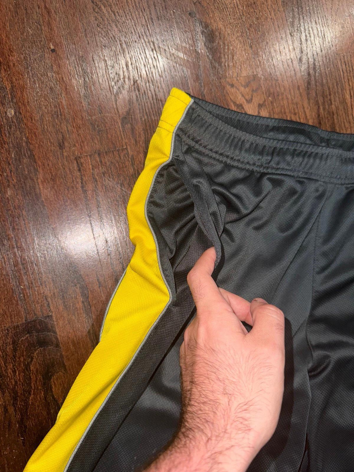 Nike Y2K Nike Grey Tag oHops Mesh Shorts Yellow Rare Sz L 90s Size US 34 / EU 50 - 4 Thumbnail