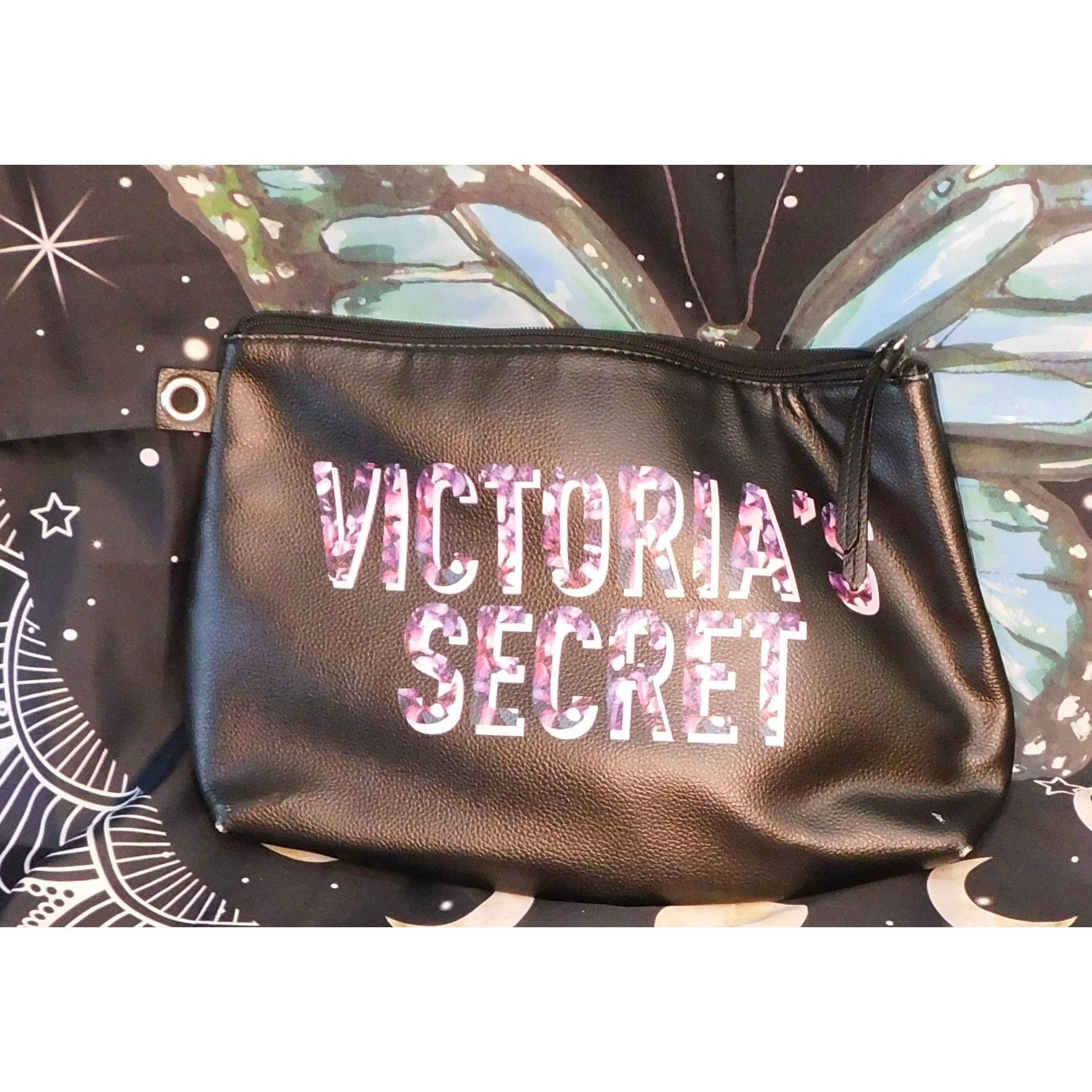 Victoria's Secret Victoria's Secret Black Floral Makeup Bag Size ONE SIZE - 1 Thumbnail