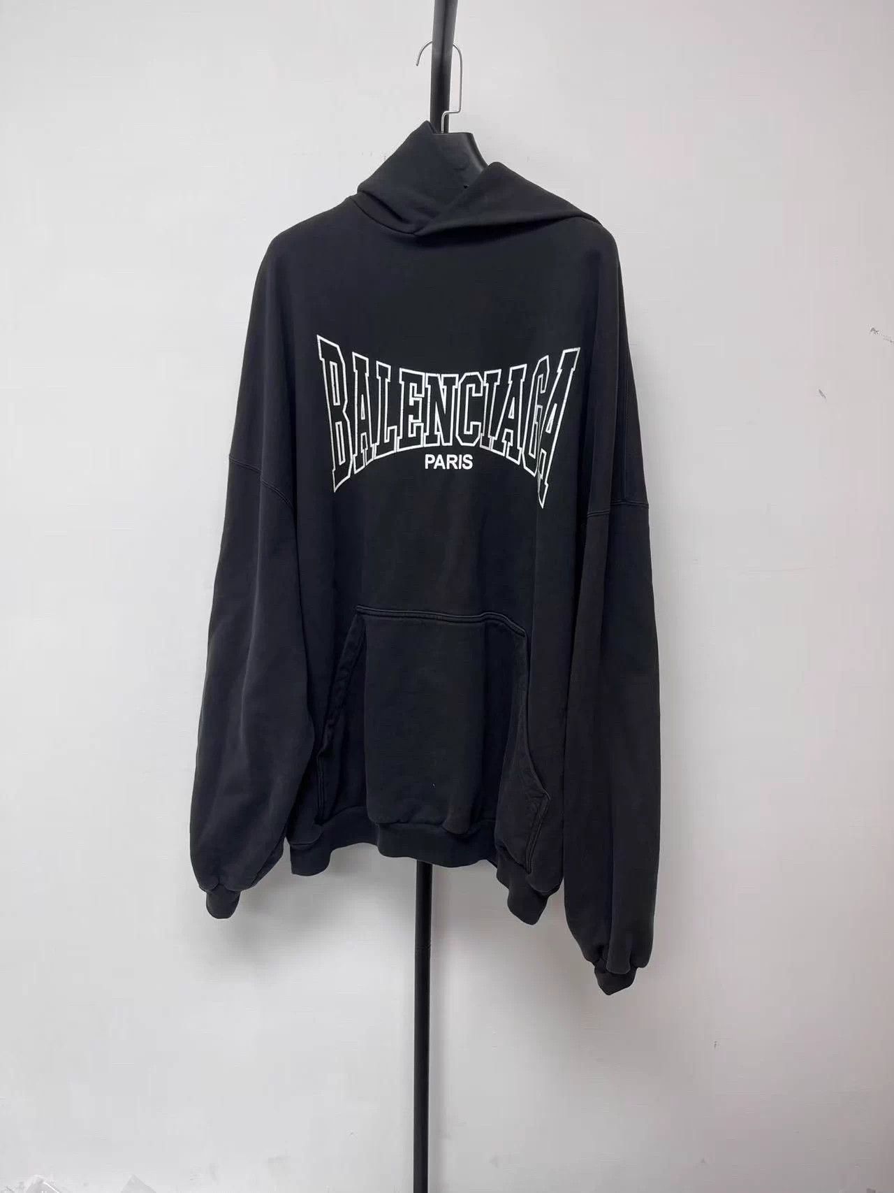 Balenciaga Balenciaga men's logo print hoodie black loose S Size US S / EU 44-46 / 1 - 1 Thumbnail