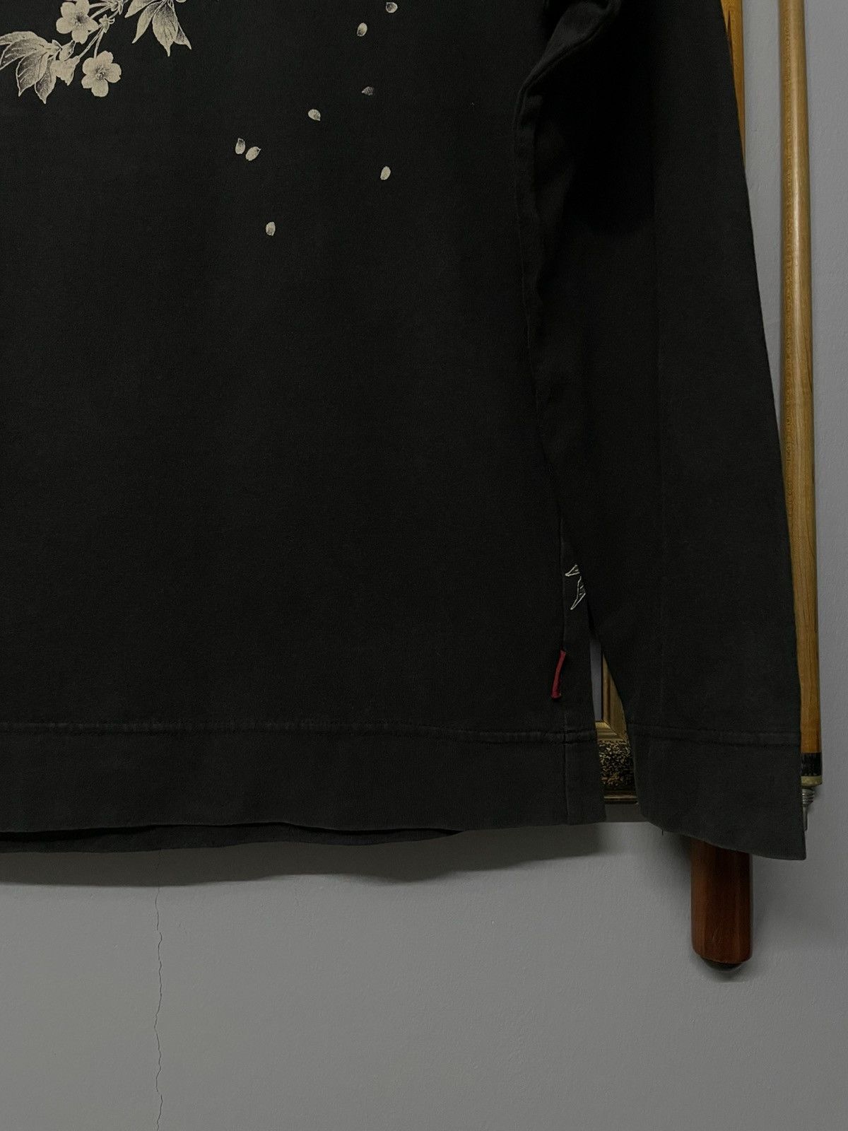 Designer × Japanese Brand × Vintage Vintage 1990s Japan Designer Karakuri Sukajan Embroidery Tee Size US L / EU 52-54 / 3 - 8 Thumbnail