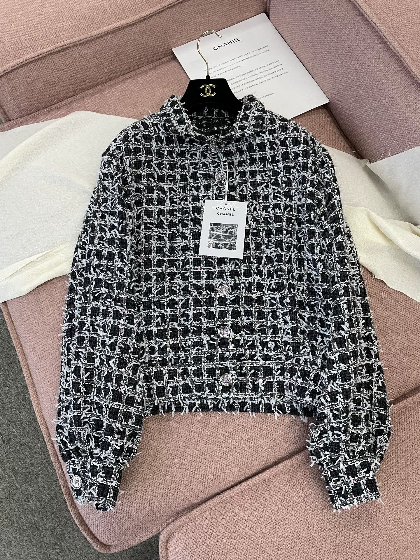 Chanel Chanel 23A Black Tweed Woven Jacket Size US S / EU 44-46 / 1 - 1 Thumbnail