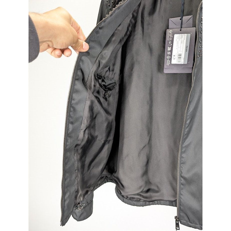 Prada o1rshd1 Re-Nylon Blouson Jacket in Nero Size US M / EU 48-50 / 2 - 16 Thumbnail