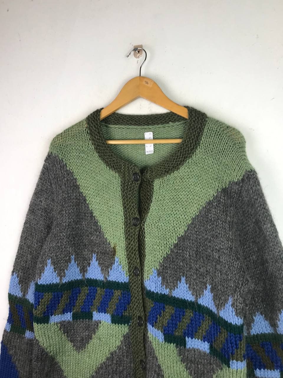 Aran Isles Knitwear × Japanese Brand × Vintage Vintage Colourful Rare Design Cardigan Size US XL / EU 56 / 4 - 7 Thumbnail