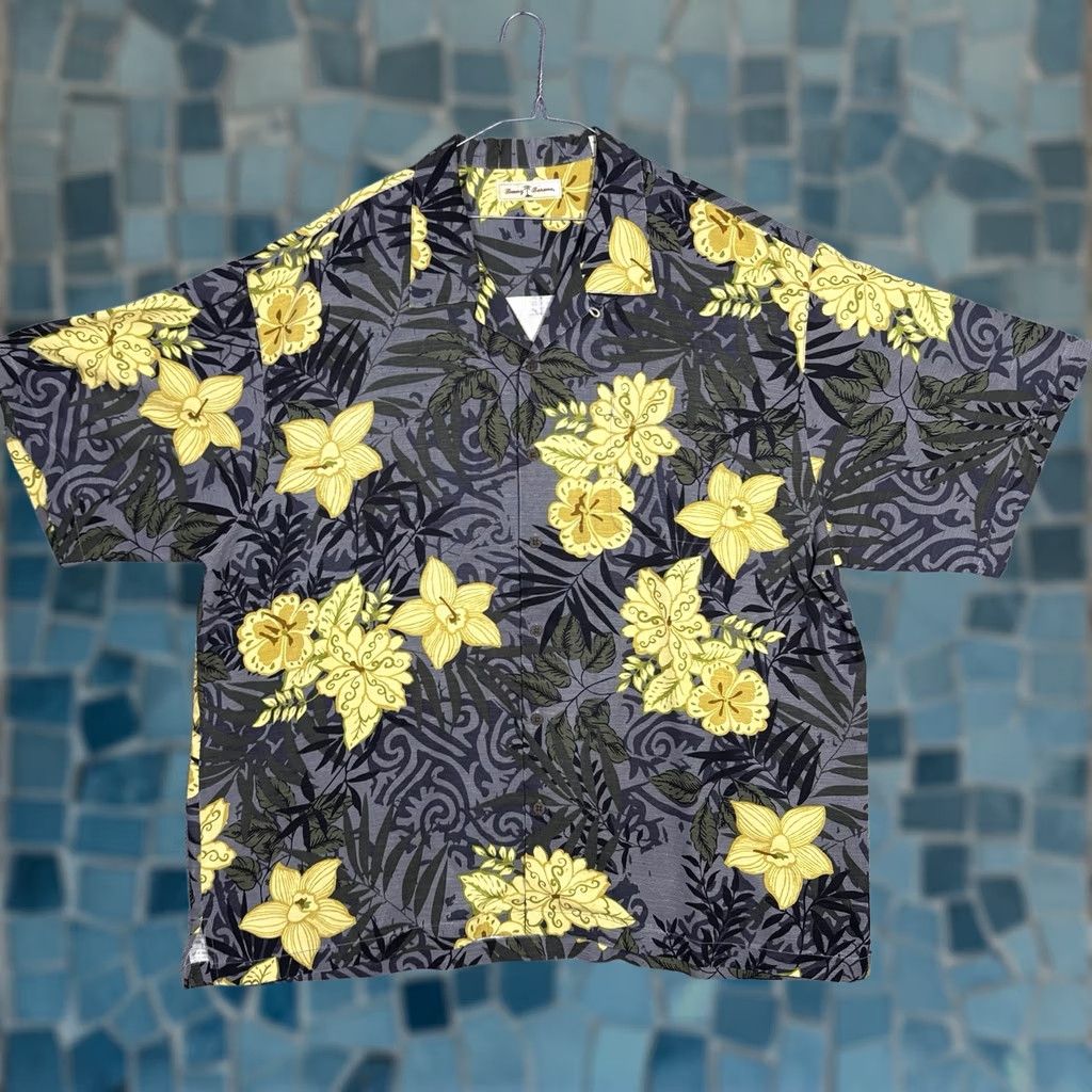 Tommy Bahama Tommy Bahama Shirt Mens 2XL Camp Floral 100% Silk IslandZone Hawaiian Shirt, Yellow, Short Sleeve, Button-Up, Casual/Night, Beach Resortwear Mens Size US XXL / EU 58 / 5 - 1 Thumbnail