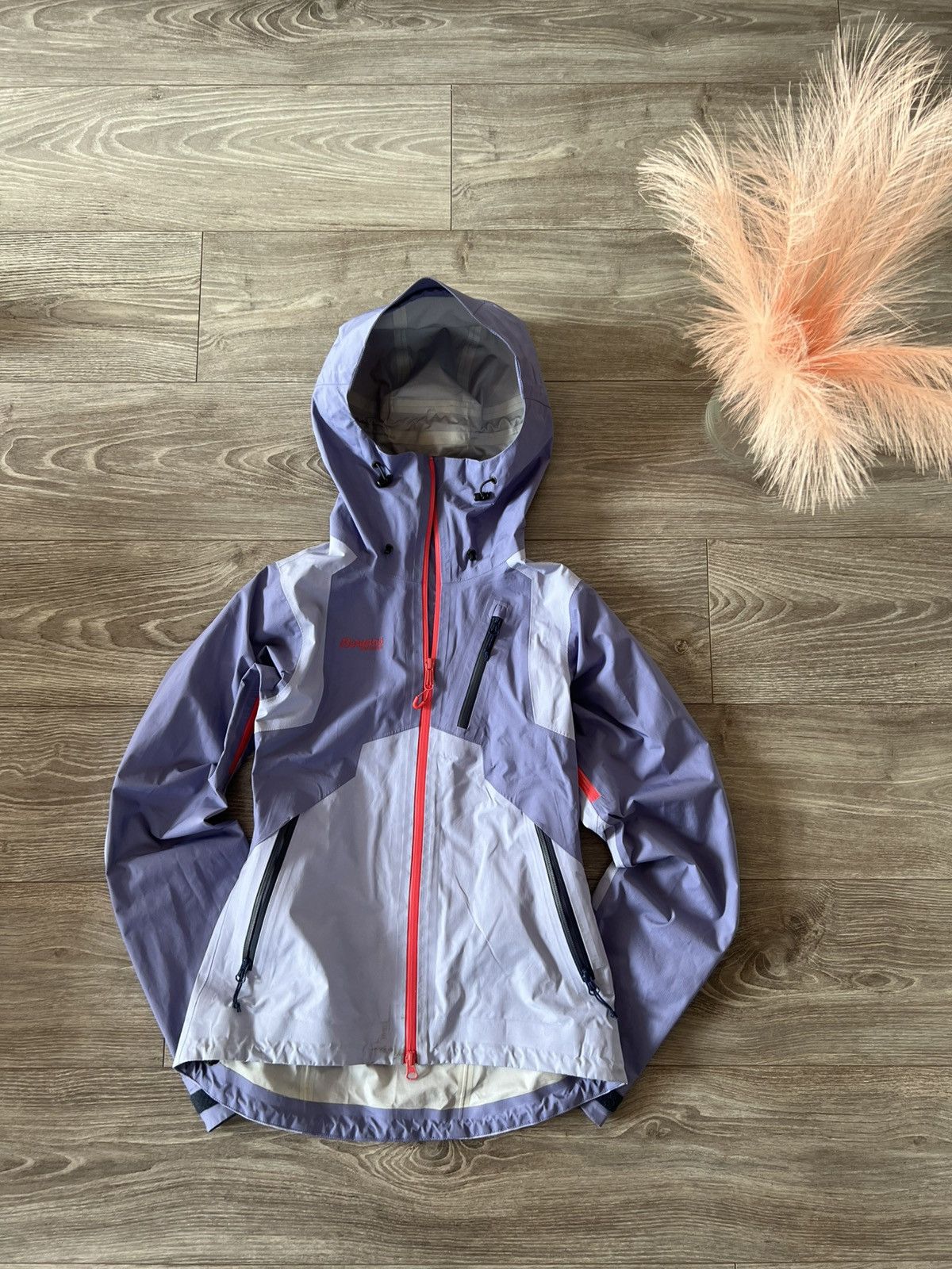 Bergans of Norway × Designer ‼️Bergans Pro Lim Series Cecilie Dermizax System Ski Jacket‼️ Size L / US 10 / IT 46 - 3 Thumbnail