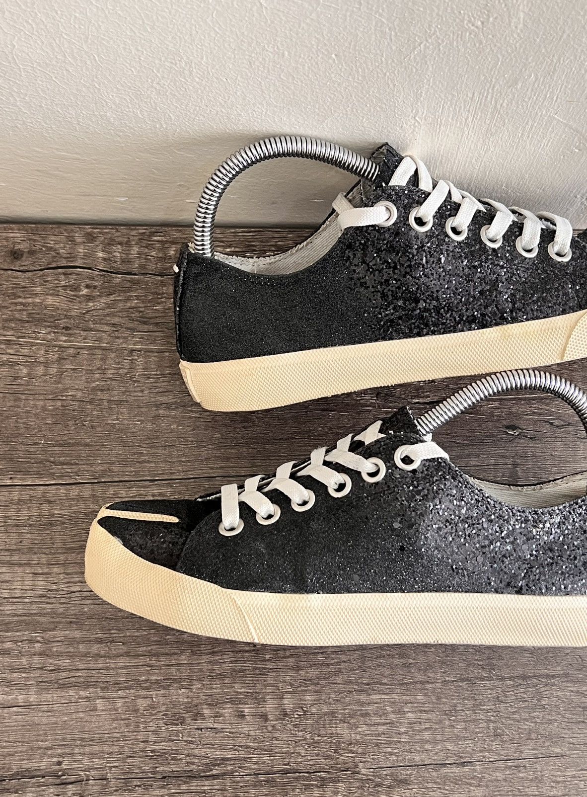 Maison Margiela Black Glitter Tabi Sneakers Size US 7 / IT 37 - 7 Thumbnail