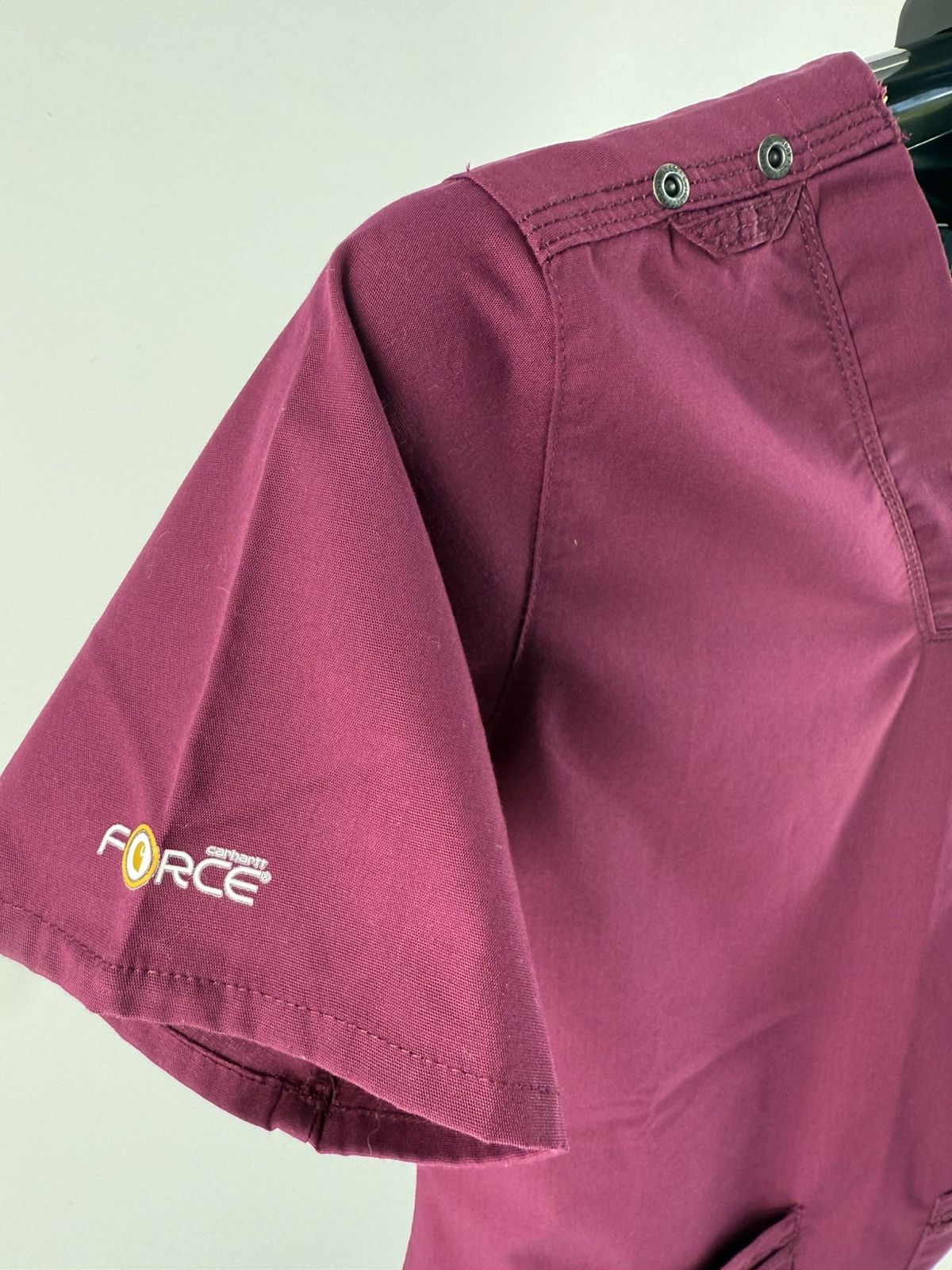 Carhartt Carhartt Force Medical Scrub Top Shirt Burgundy Size XS 0-2 Size XS / US 0-2 / IT 36-38 - 4 Thumbnail