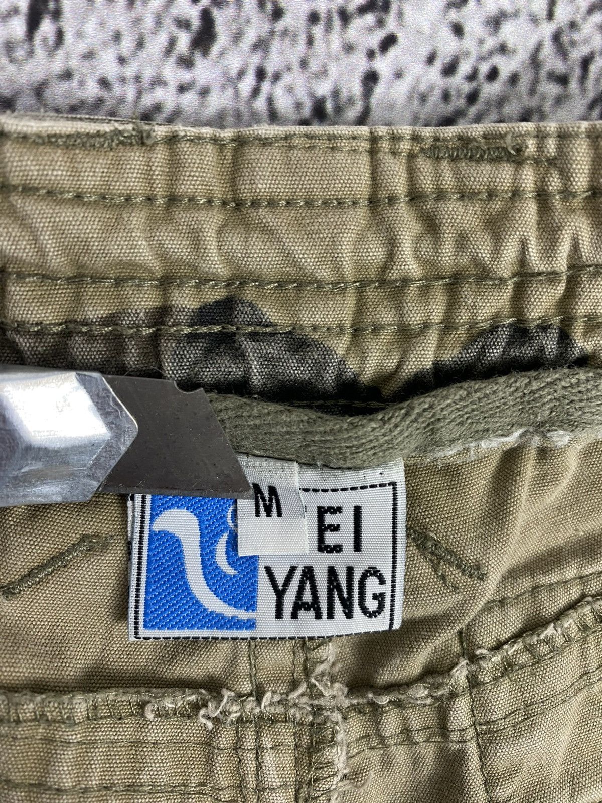 Japanese Brand Vintage Y2K cargo camo faded pants 00s streetwear Size 30" / US 8 / IT 44 - 4 Thumbnail