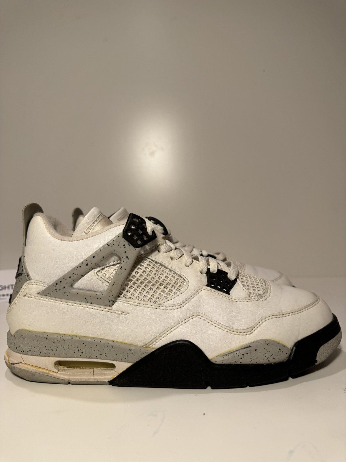 Jordan Brand Jordan White Cement 4 FINAL PRICE DROP!! Size US 11 / EU 44 - 10 Thumbnail