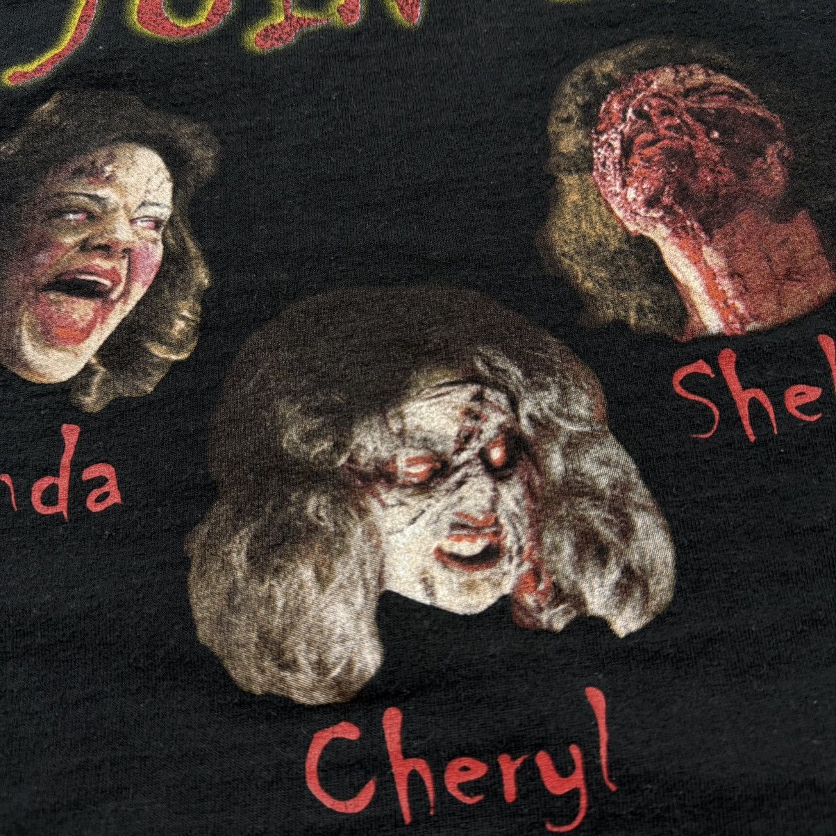 Vintage vintage the evil dead movie promo ladies of evil dead tshirt Size US XXL / EU 58 / 5 - 9 Thumbnail