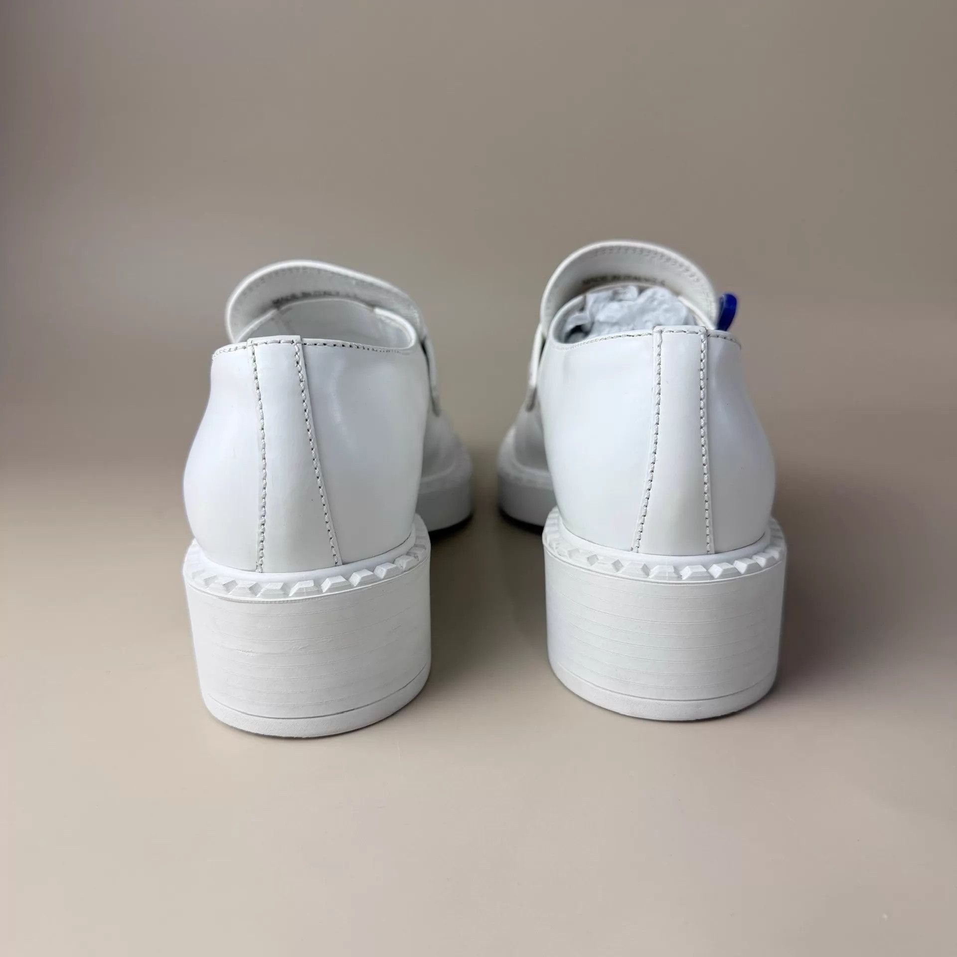 Prada Prada White Triangle Logo Leather Loafers 35 Worn Once Size US 4.5 / IT 34.5 - 3 Thumbnail