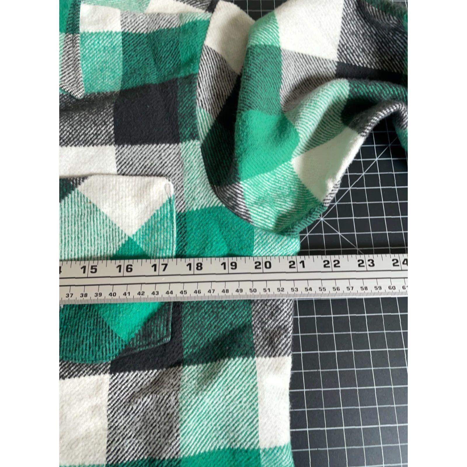 Vintage VINTAGE Kings Road Shirt 70s Grunge Plaid Flannel Workwear Men M Green Black Long Sleeve Button-Up Casual 100% Cotton Shirt Mens Regular Fit Size US M / EU 48-50 / 2 - 5 Thumbnail