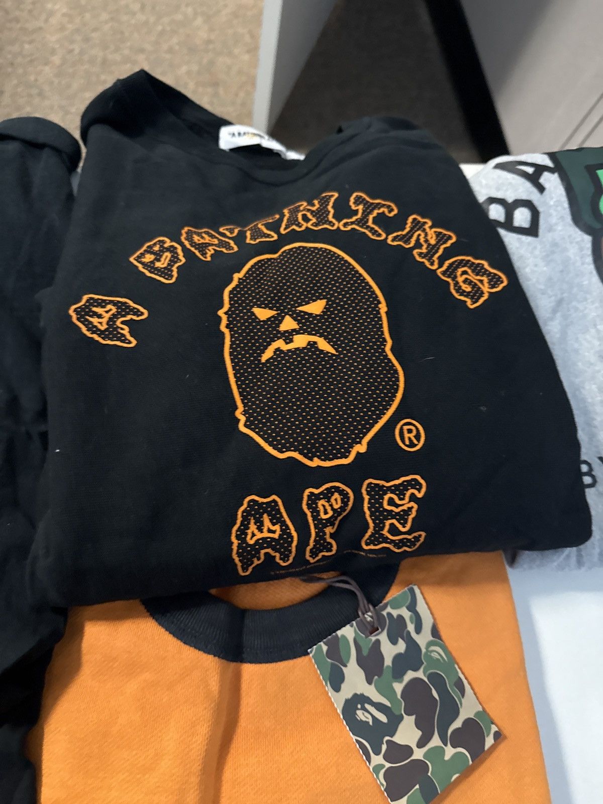 Bape BAPE Ape Head Logo Crewneck – Black/Orange Size US L / EU 52-54 / 3 - 2 Thumbnail