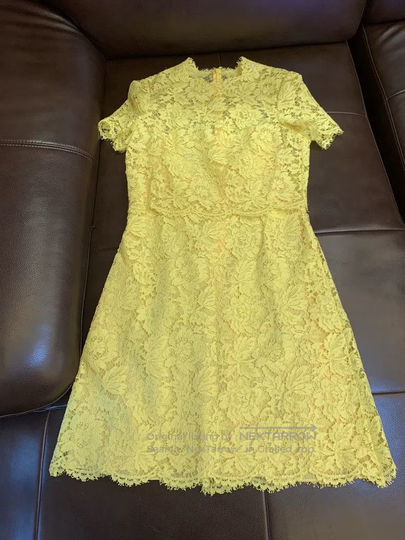 Valentino Valentino Lace dress Size M / US 6-8 / IT 42-44 - 1 Thumbnail