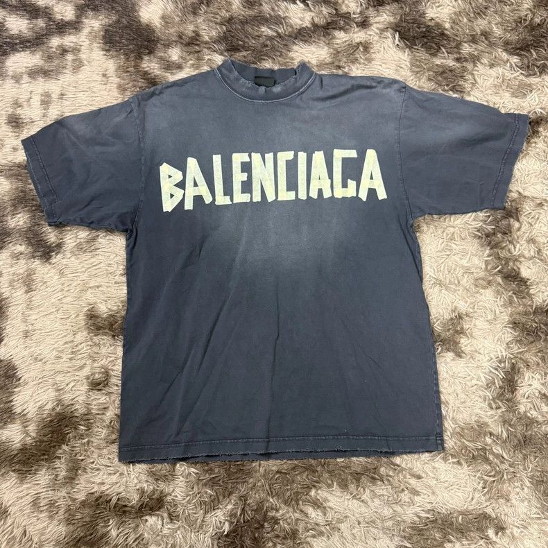 Balenciaga Balenciaga Used short sleeve made of adhesive tape and mas Size US S / EU 44-46 / 1 - 1 Thumbnail