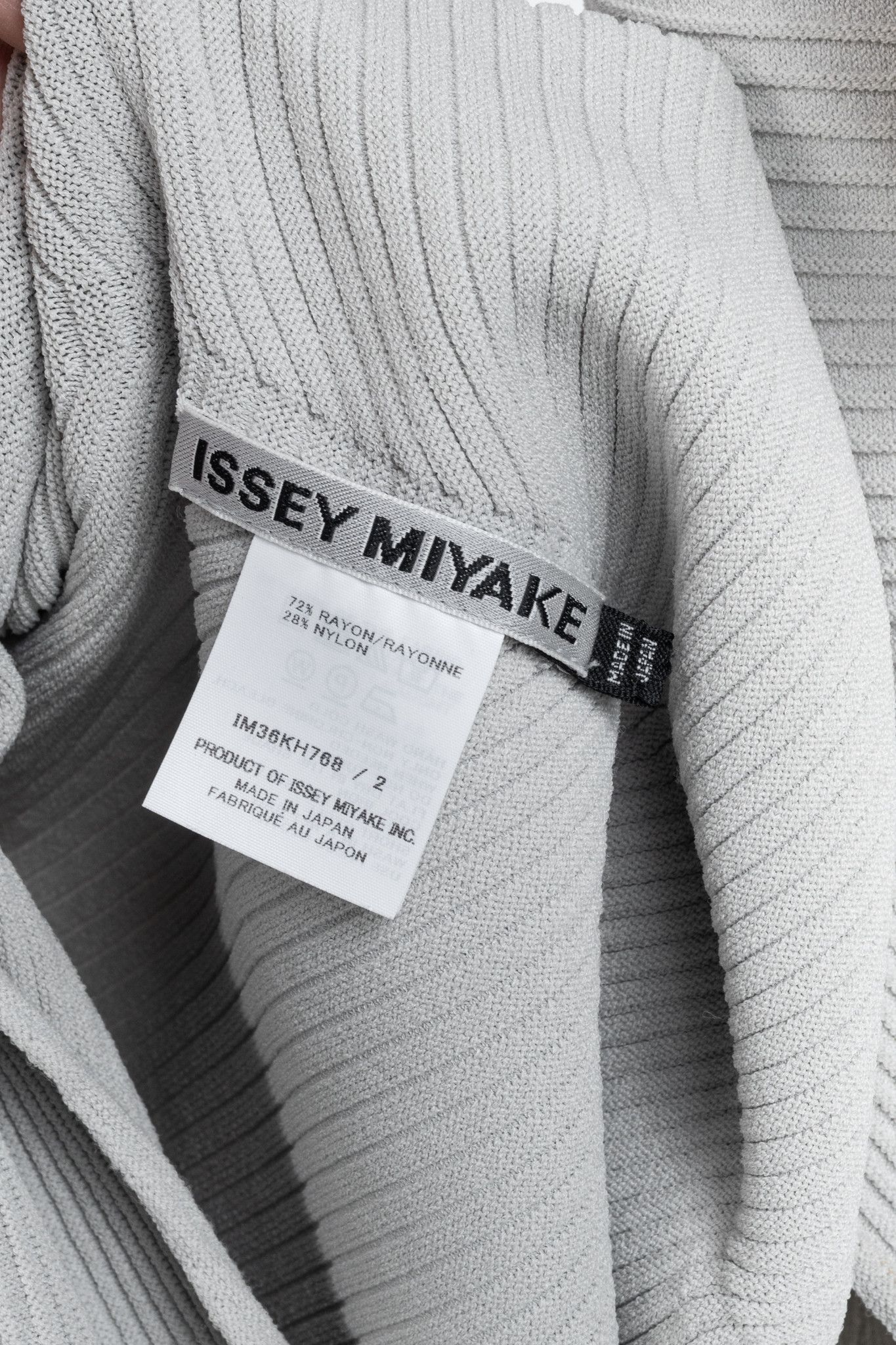 Issey Miyake Issey Miyake SS/23 Concretion Light Grey Ribbed Midi Dress Size M / US 6-8 / IT 42-44 - 8 Thumbnail