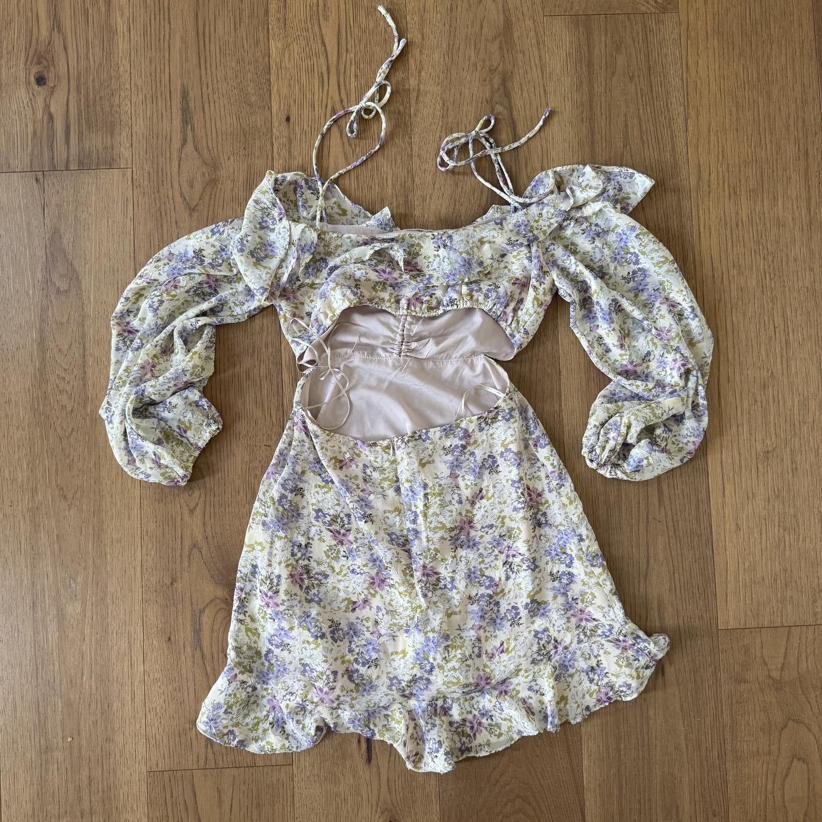 Other ASTR The Label Floral Puff Sleeve Mini Dress Size S Size S / US 4 / IT 40 - 4 Thumbnail