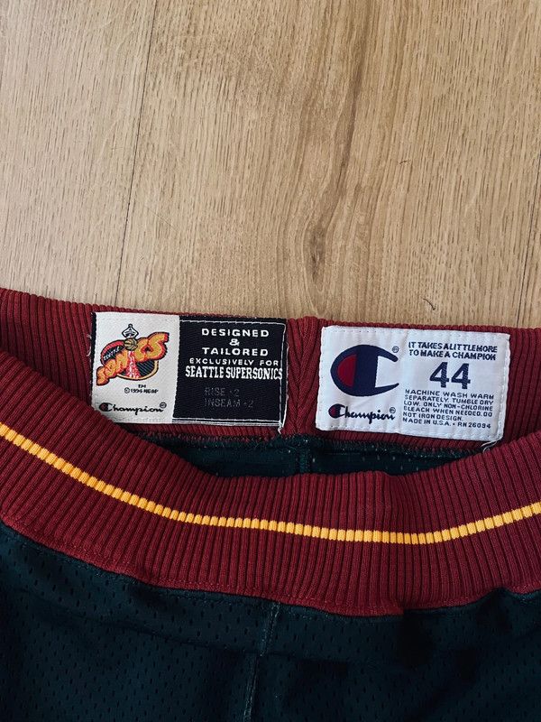 Champion Seattle Supersonics Basketball Game Shorts Champion Size US 44 / EU 60 - 3 Thumbnail