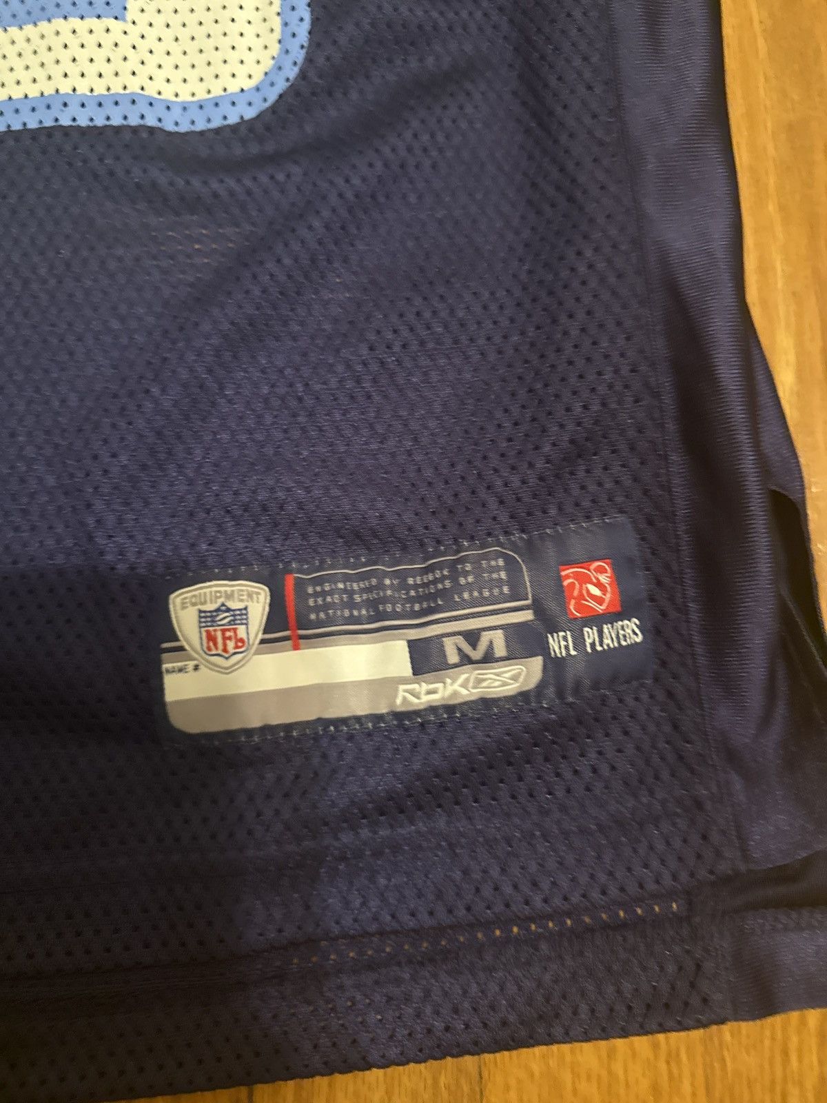 Reebok Tried-On Reebok Tennessee Titans Jersey Sz-M Size US M / EU 48-50 / 2 - 2 Thumbnail