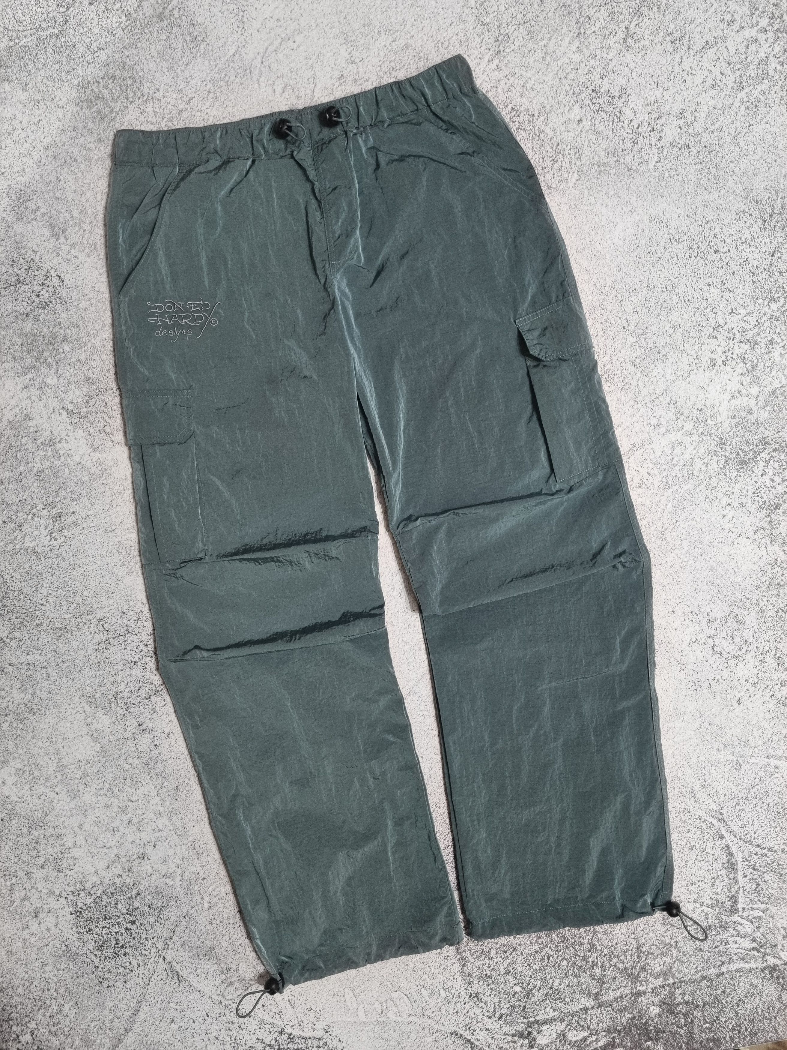 Ed Hardy Ed Hardy x Urban Outfitters Big Logo Metal Nylon Cargo Pants Size US 32 / EU 48 - 4 Thumbnail