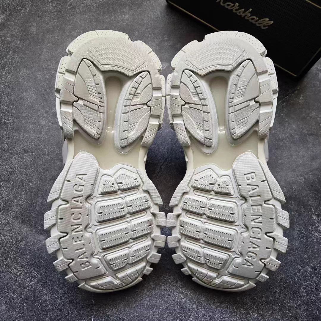 Balenciaga BALENCIAGA TRACK white size 40 Worn once like new Size US 7 / EU 40 - 7 Thumbnail