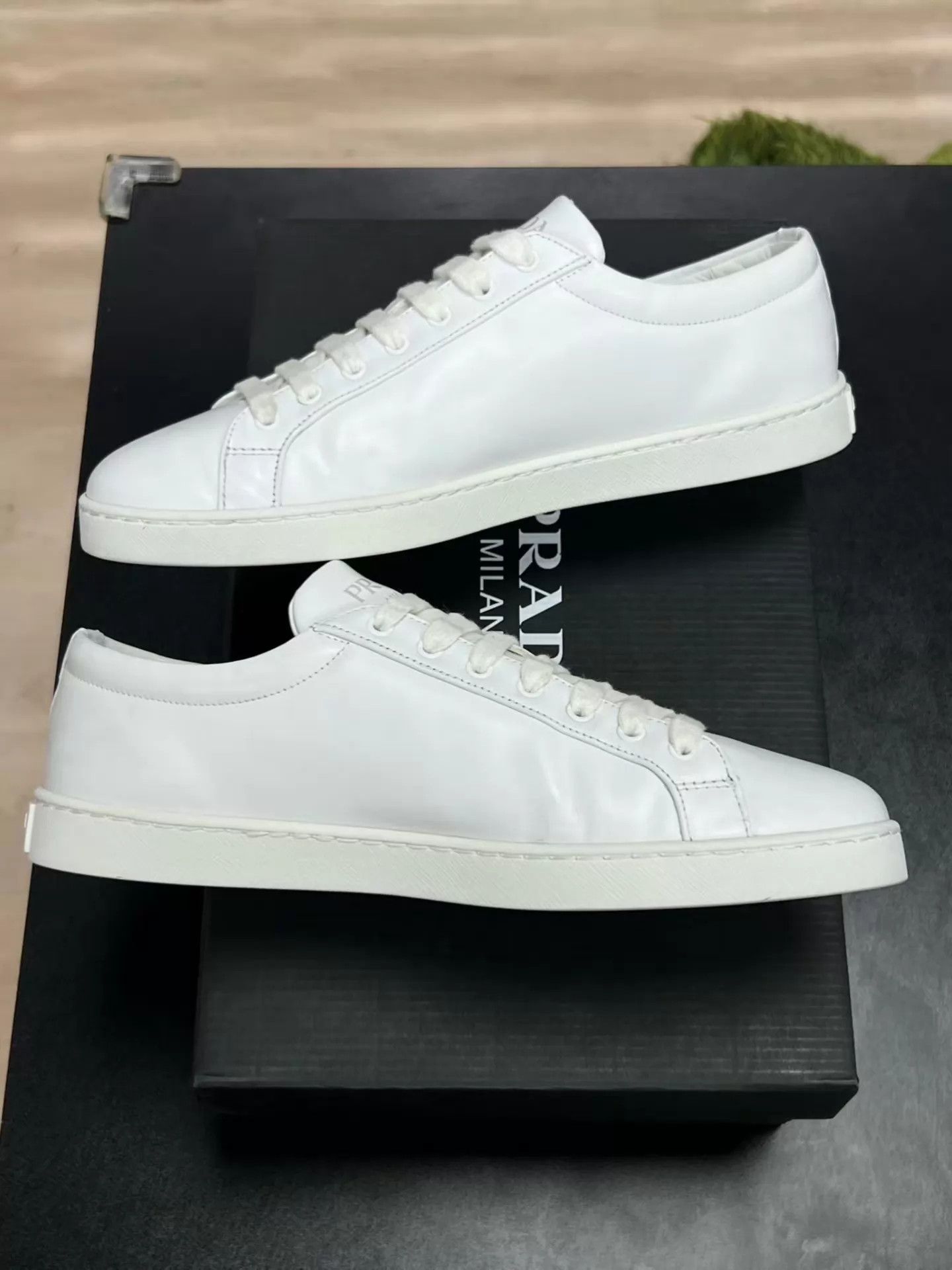 Prada PRADA Leather Low Top Sneakers 41.5 EU Near New Size US 8.5 / EU 41-42 - 6 Thumbnail