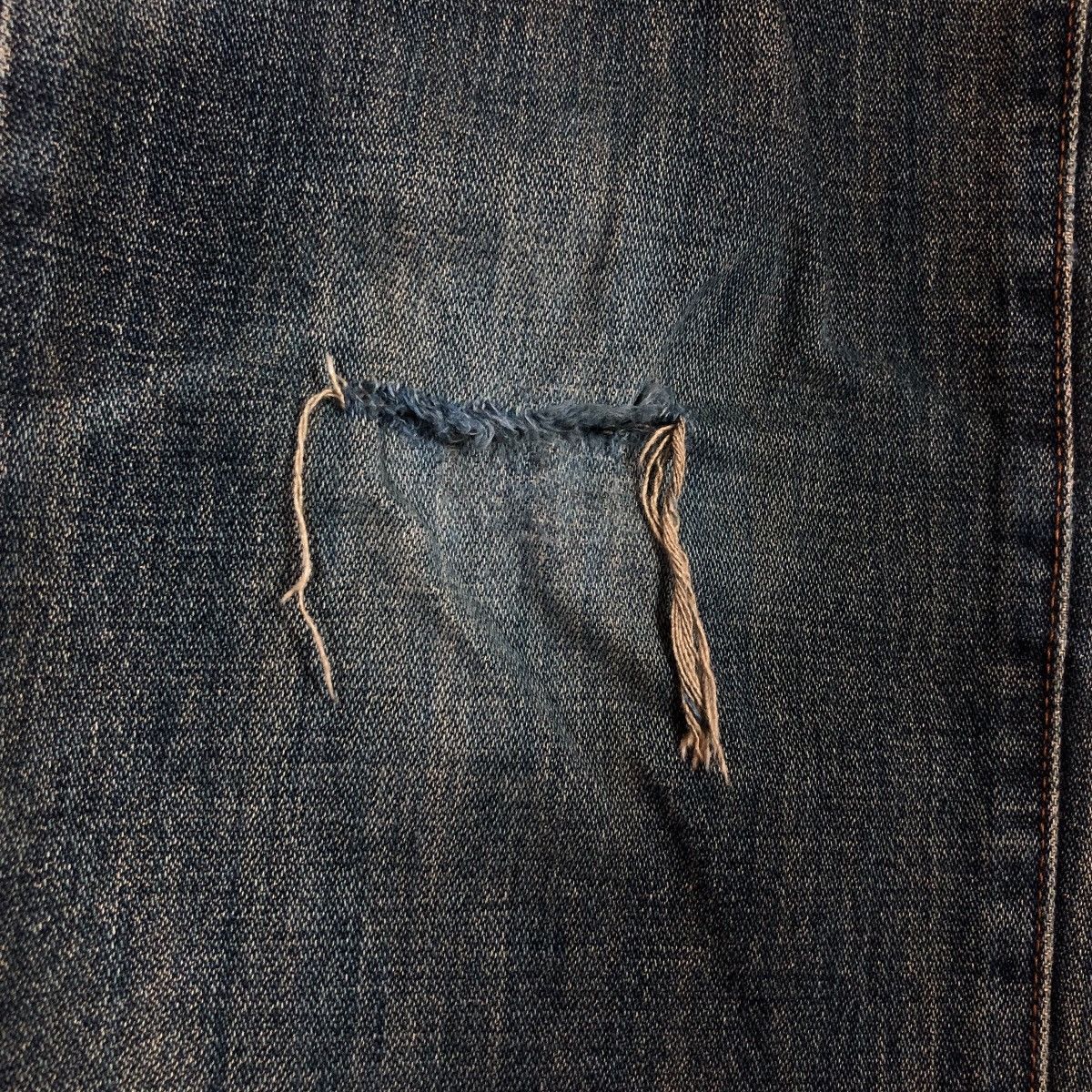 Wrangler Vintage Wrangler Distressed Denim Jeans Size US 31 - 6 Thumbnail