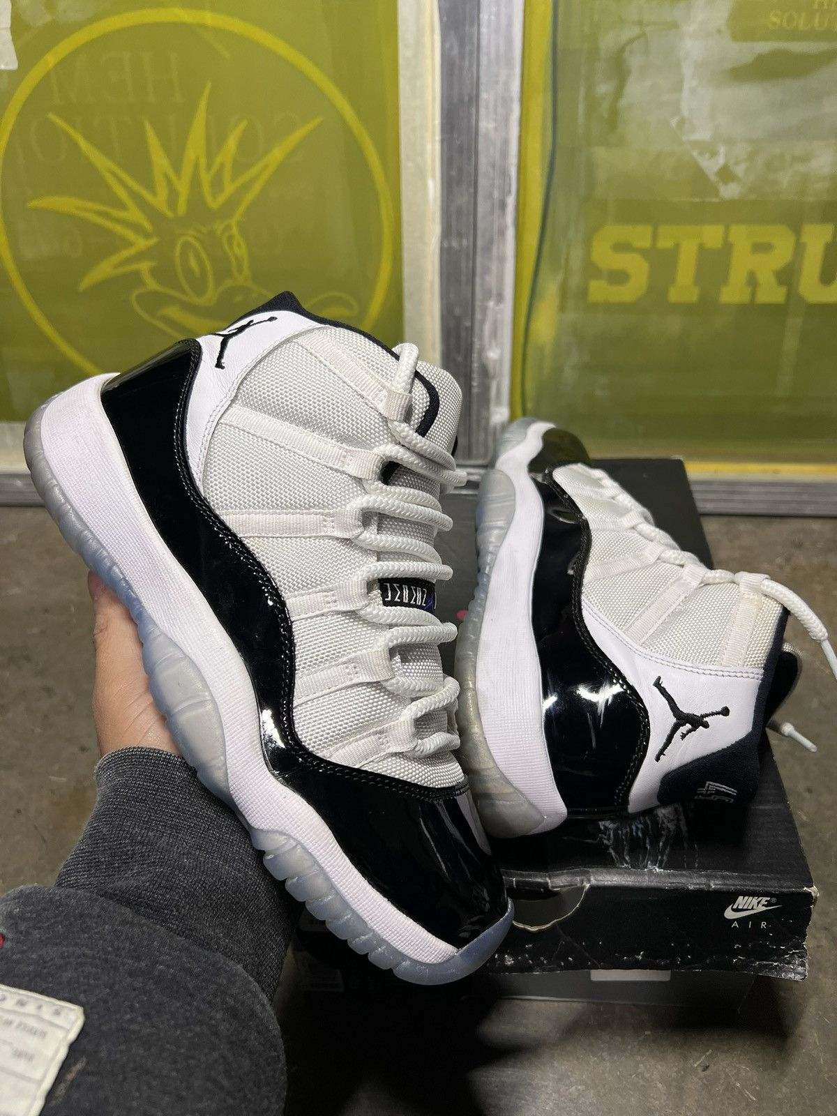 Jordan Brand 2018 Jordan 11 Concord Size 6.5Y Size US 6.5 / IT 36.5 - 1 Thumbnail
